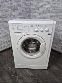 Стиральная машина Indesit WISL 105 